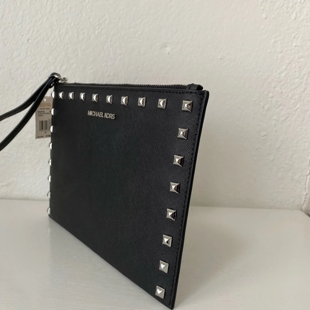 Michael Kors Jet Set XL Zip Cluth - Picture 2 of 7